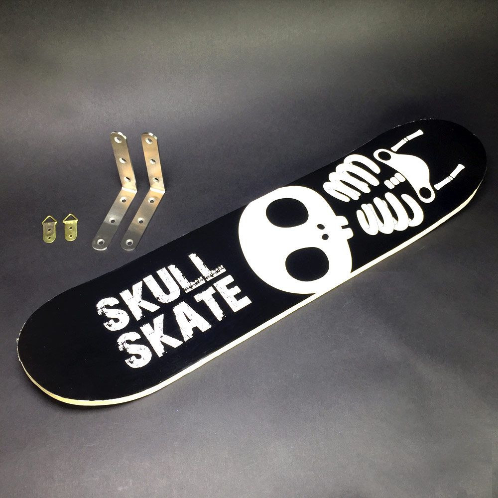Étagère skateboard tête de mort