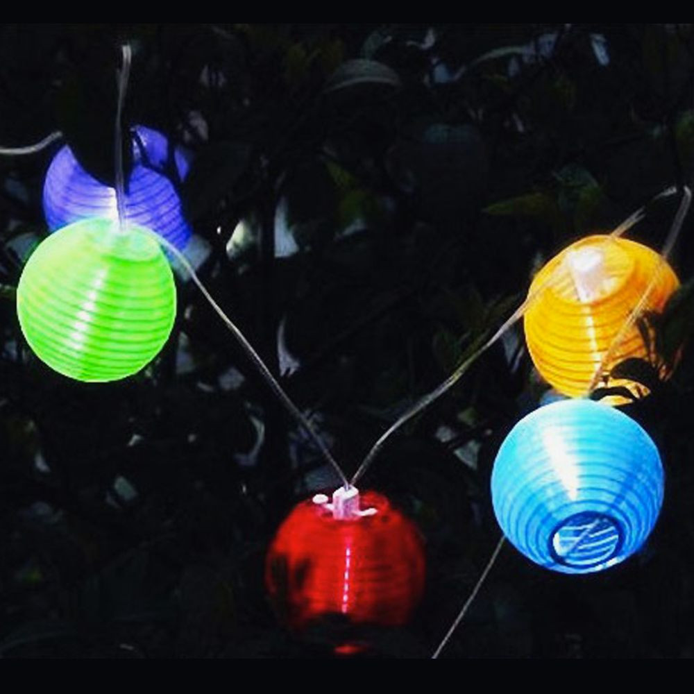 guirlande lumineuse LED's avec 10 lampions multicolores 2m