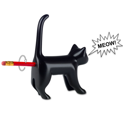 Chat taille-crayon noir