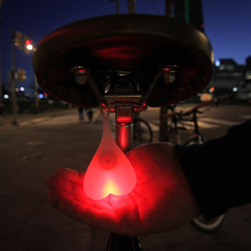 Bike Balls, testicules lumineux pour vélo