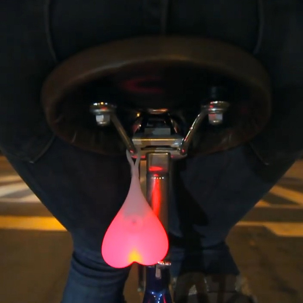 Bike Balls, testicules lumineux pour vélo