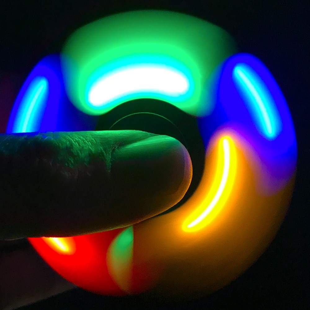 Hand spinner lumineux, gadget anti-stress Led