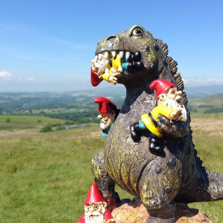 "Gnomezilla", le massacre des nains de jardin