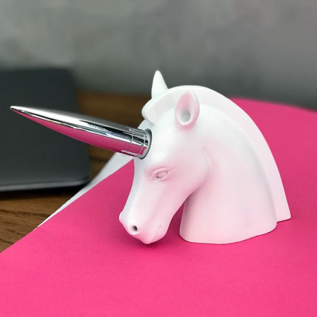 Licorne porte-stylo et presse-papier