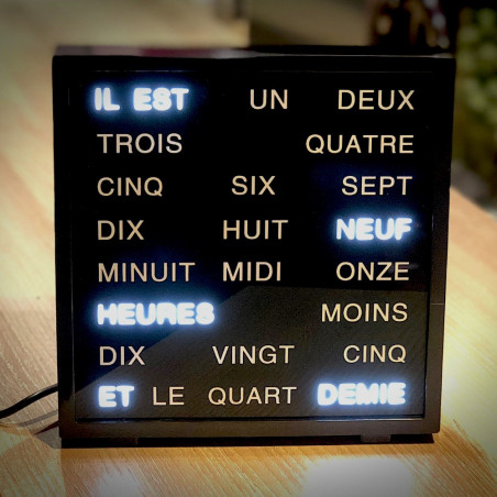 Horloge à mots LED
