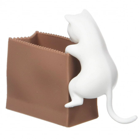 Chat distributeur de trombones