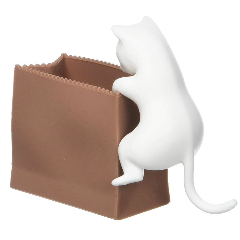 Chat distributeur de trombones