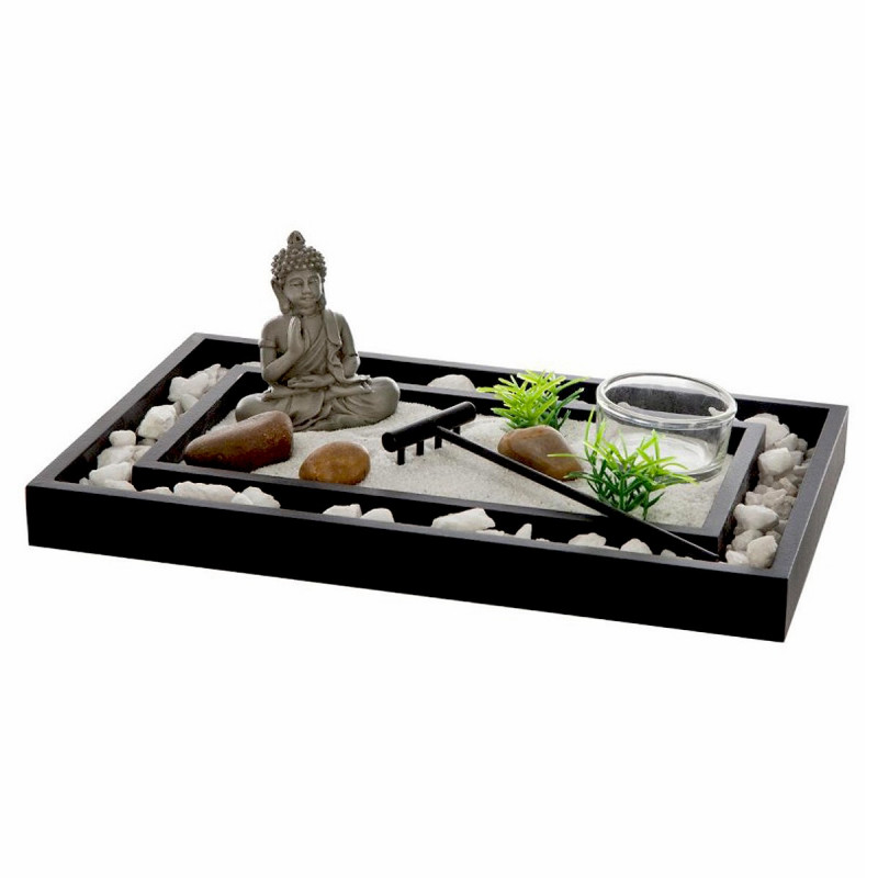 Jardin zen avec bougeoir