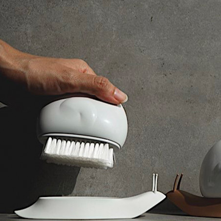 Brosse à ongles escargot