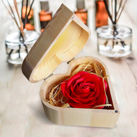 Coffret bois coeur rose savon