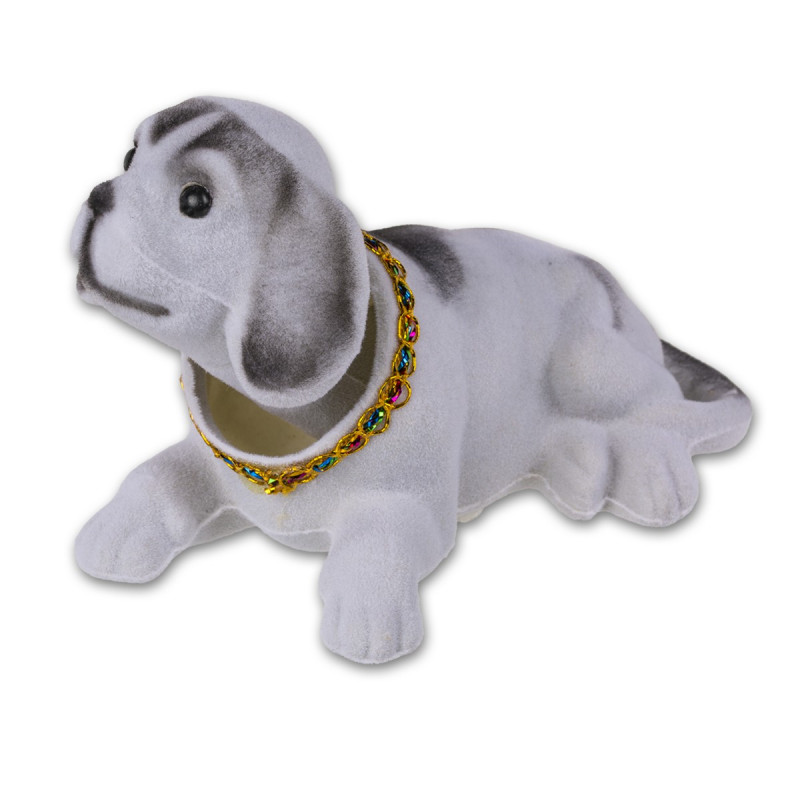 Chien qui bouge la tête