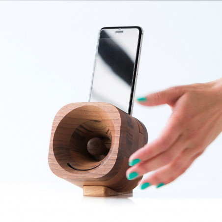 Enceinte en bois design pour iPhone