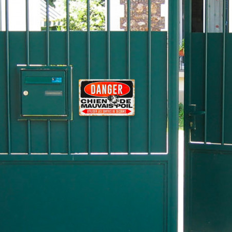 Plaque métal rétro Danger chien de mauvais poil