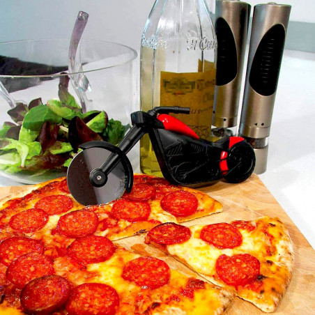 Roulette à Pizza Moto Chopper - L'outil de coupe qui a du style - MyCrazyStuff.com
