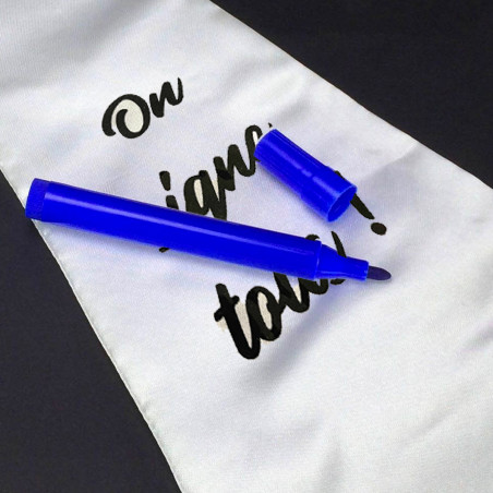 Cravate géante dédicace
