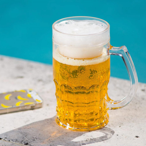 Chope à bière réfrigérée illusion