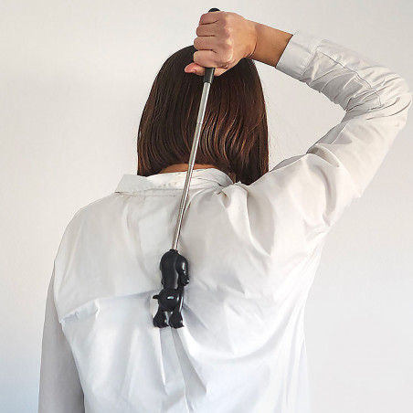 Chat gratte-dos télescopique