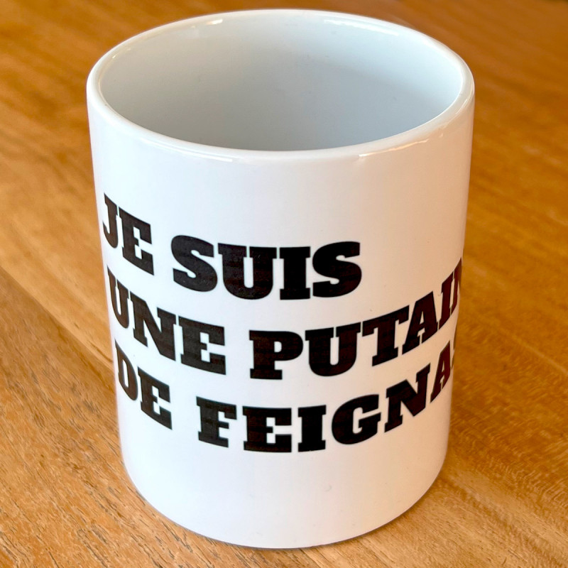 Mug long doigt d'honneur - 11,96 €
