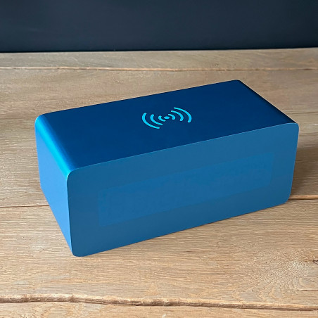 Réveil bloc bleu avec chargeur induction