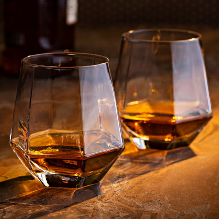 Verres Diamond - L'Élégance et l'Innovation pour les Amateurs de Vin | MyCrazyStuff.com