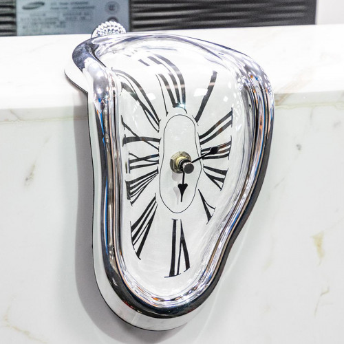 Horloge montre molle façon Dali CHIFFRES ROMAINS