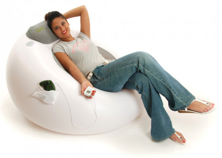 Vente Maxlounge Bossa, le pouf gonflable multimédia.