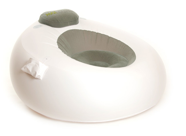 Maxlounge Bossa, le pouf gonflable multimédia.