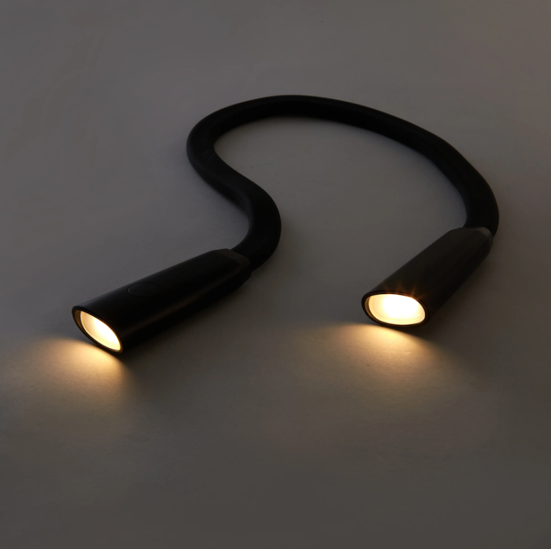 lampe de lecture mains libres flexible kikkerland mycrazystuff.com