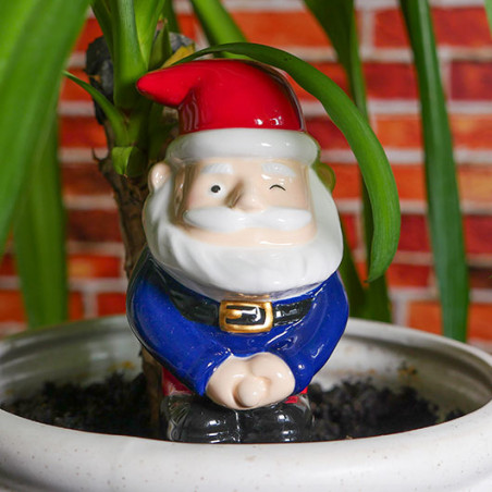 Gnome arroseur pour plantes gift republic mycrazystuff.com