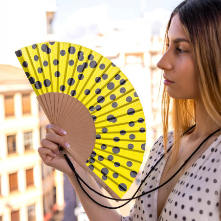 éventail jaune à points noirs fisura Mycrazystuff.com