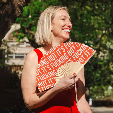 éventail rouge it's fucking hot fisura Mycrazystuff.com