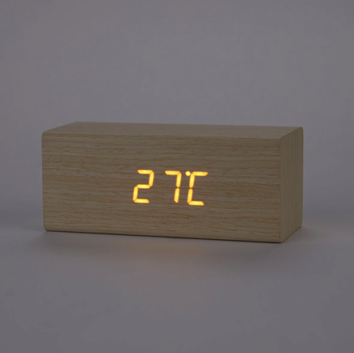 Réveil digital en bois Timber balvi mycrazystuff.com