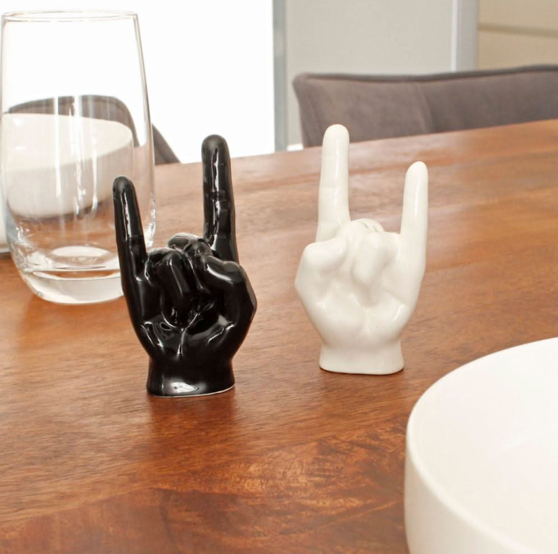 Salière et Poivrière Céramique Rock Hand mycrazystuff.com