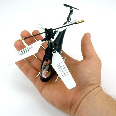 Hélicoptère radio-commandé TRACER 3 canaux.