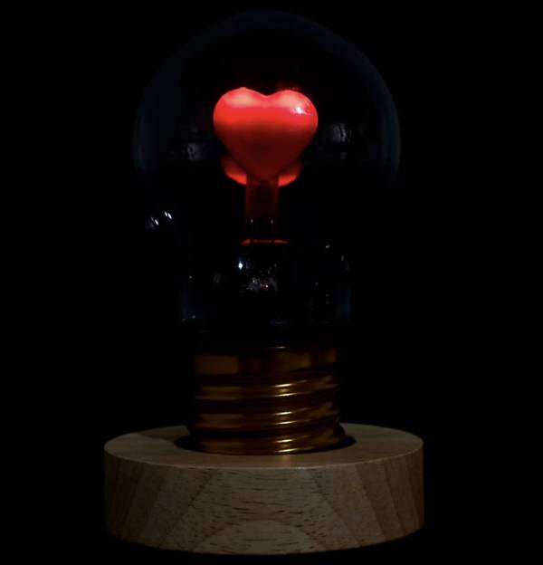 Ampoule rechargeable Rhythm of Love – Lampe déco cœur - Mycrazystuff.com