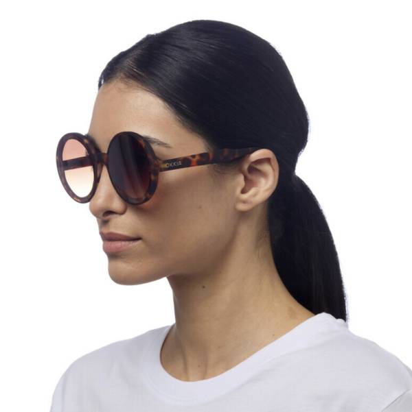 Lunettes de soleil Monica Classic Havana – Okkia