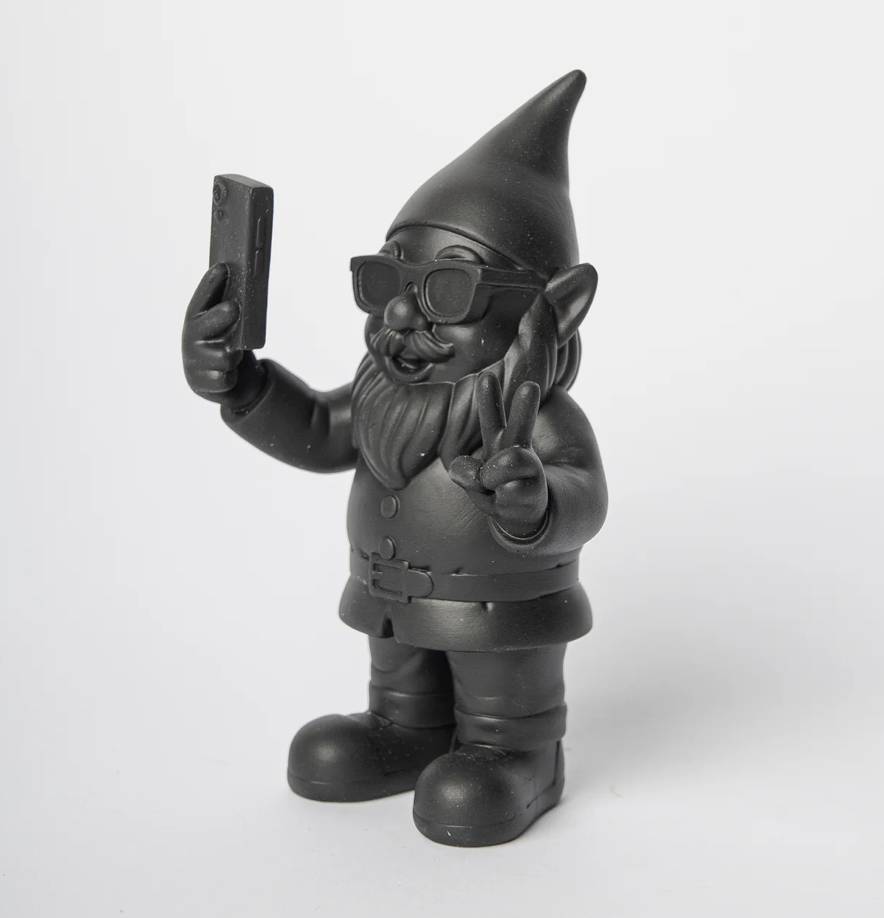 Gnome Selfie Noir 12 cm – Nani’s blogo mycrazystuff