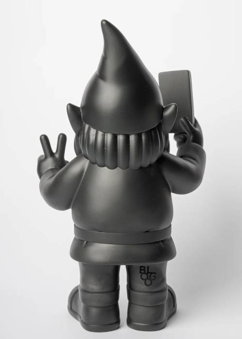 Gnome Selfie Noir 29 cm – Nani’s mycrazystuff.com