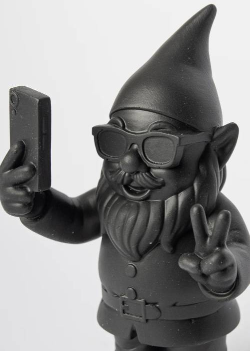 Gnome Selfie Noir 29 cm – Nani’s mycrazystuff.com