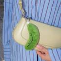 Eat My Socks – Pickle Bag Charm – Porte-clés Cornichon en Peluche