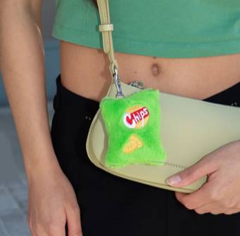 Eat My Socks – Chips Bag Charm – Porte-clés Chips en Peluche