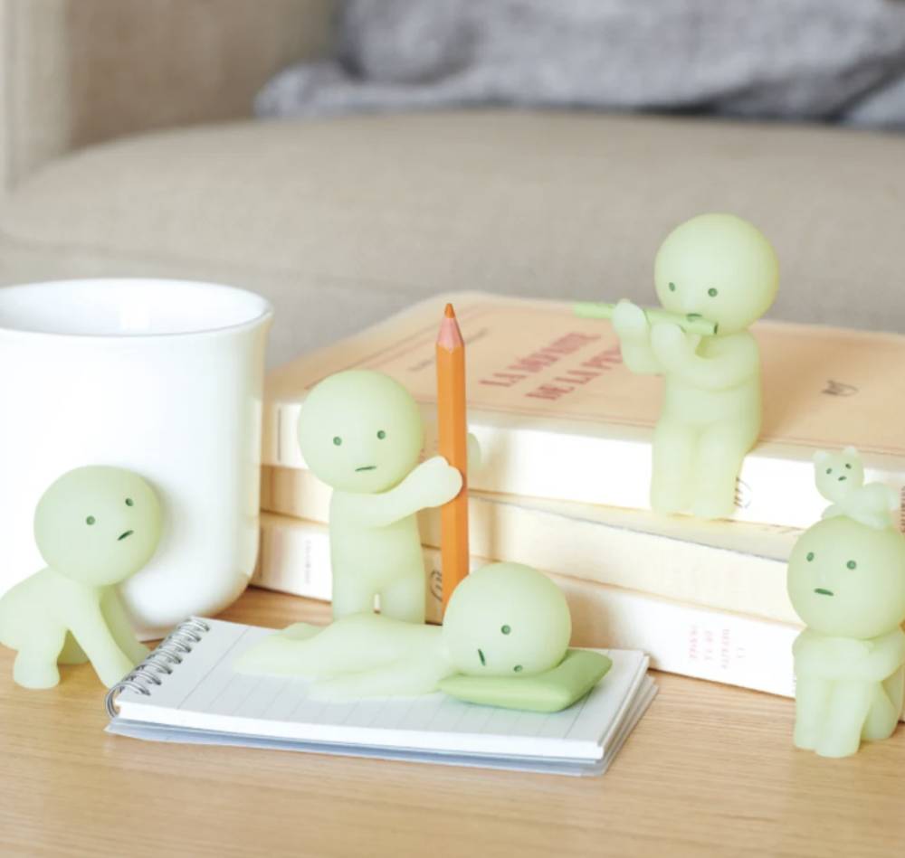 Smiski Living Room – Figurine Surprise 1 Pièce – Modèle Aléatoire