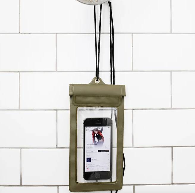 Kikkerland – Pochette Étanche pour Téléphone Verte avec Cordon