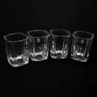 Mini verres "one shot" Jack Daniel's par 4