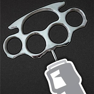 Wine'd Up, tire-bouchon poing américain