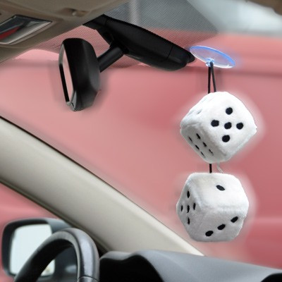 Paire de dés peluche brodés à ventouse