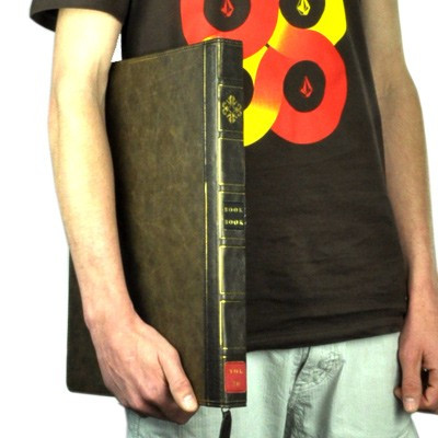 Etui laptop grimoire BookBook