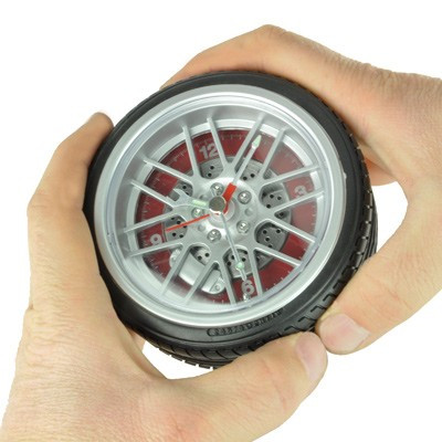 Réveil roue de voiture