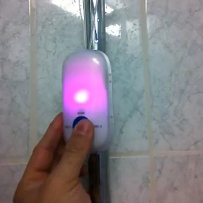 Radio de douche lumineuse