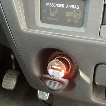 Adaptateur USB allume-cigares